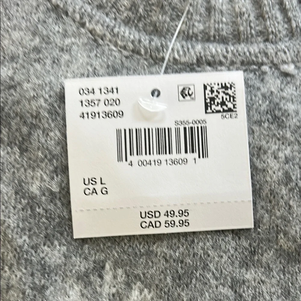 Gray Sweater with Snoopy Design - Picture 3 of 7